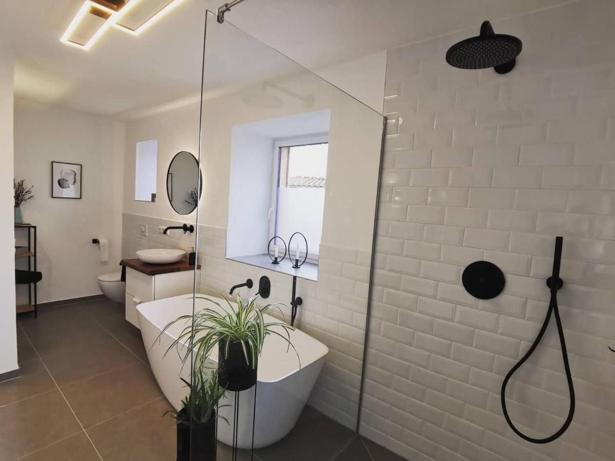 Moderne Mit Designbad Appartement Petting